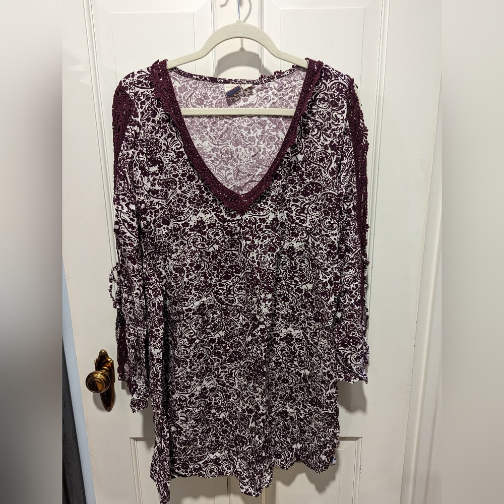 Blousy, figure-flattering Roxy dress